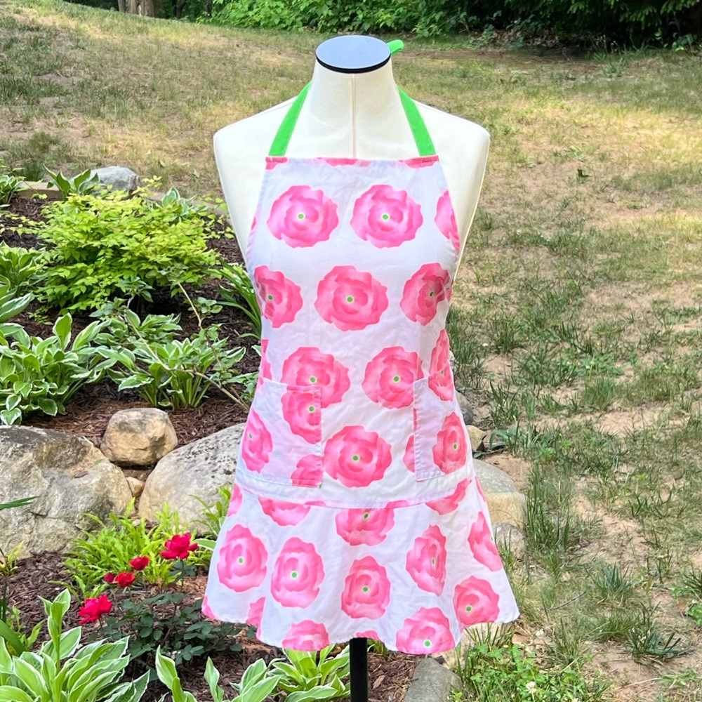 Dressbarn Pink Carnation Print Poly Blend Spring Apron Women’s One Size